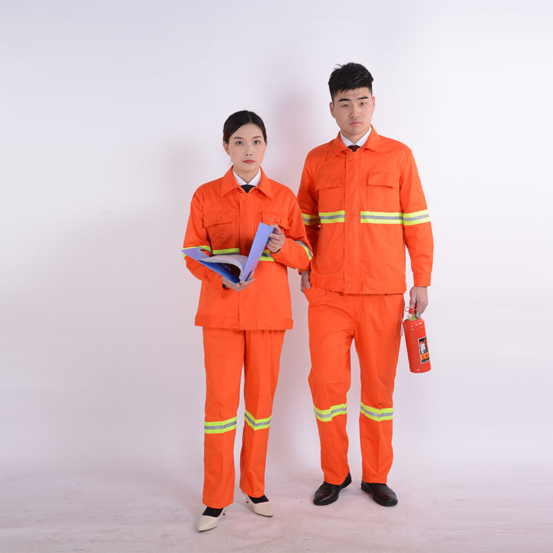 環(huán)衛(wèi)工人物業(yè)保潔工作服 專業(yè)與實用的完美結(jié)合